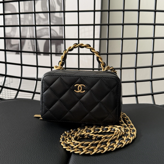 CHANEL Vanity Matelasse Lambskin Leather Top Handle Chain Shoulder Bag Black